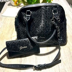Black Guess Purse and wallet